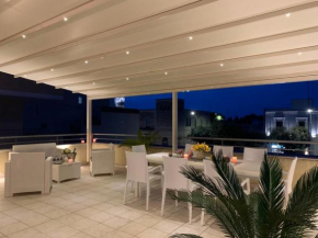 Roomy Apartment with Terrace & Parking